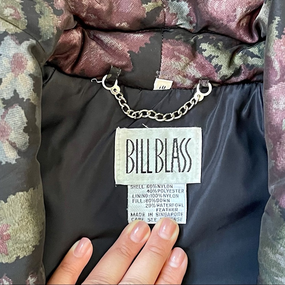 VTG Bill Blass Floral Down Puffer w/ Toggles - Picture 10 of 12